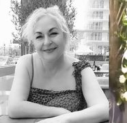 Vasilica, avocata care a murit în urma exploziei din Rahova, a fost condusă azi pe ultimul drum. Apropiații și-au luat rămas bun pentru totdeauna